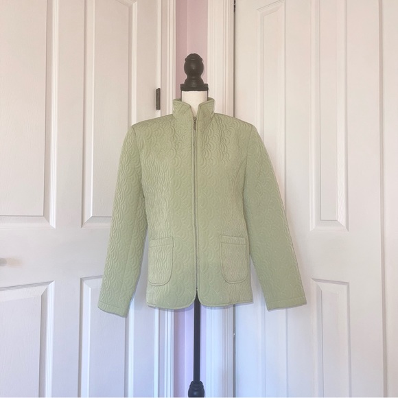 Gallery sage green lightweight quilted design grandmacore jacket, size large - Picture 1 of 14